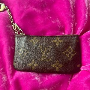 Louis Vuitton keychain wallet